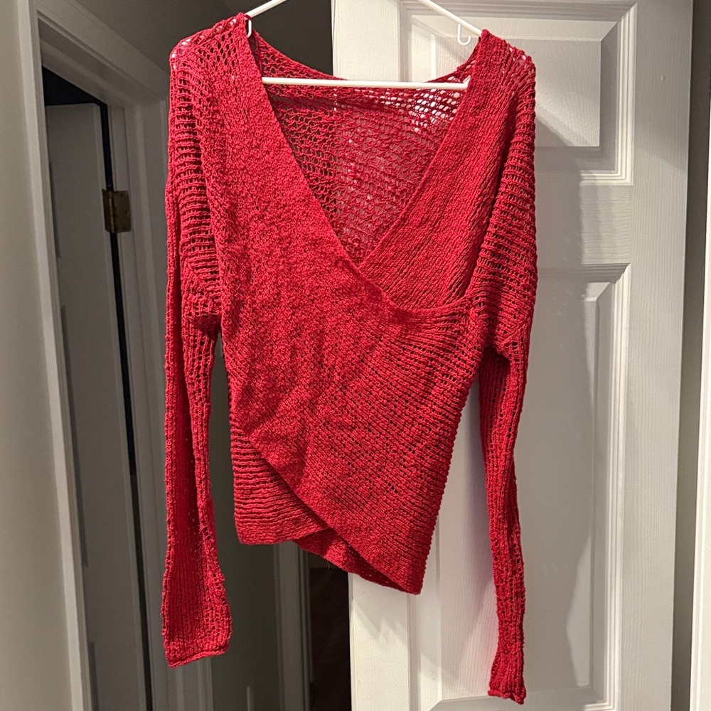 Red Knit V-Neck Seeater